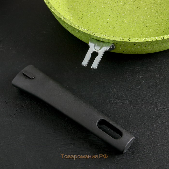 Сковорода Trendy style, d=26 см, съёмная ручка, антипригарное покрытие, цвет зелёный